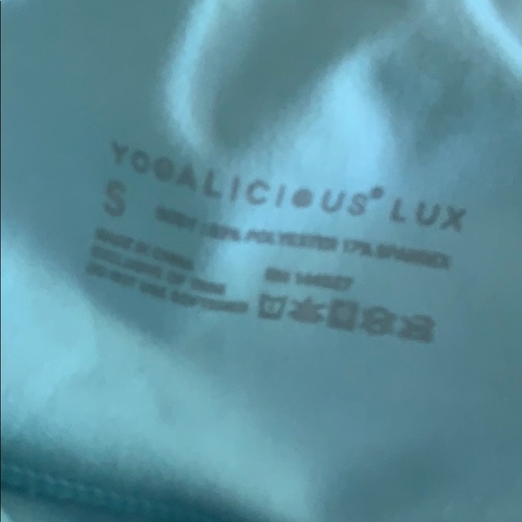 NOT FOR SALE- 2 pairs of yogalicious leggings!💕 - Picture 4 of 8
